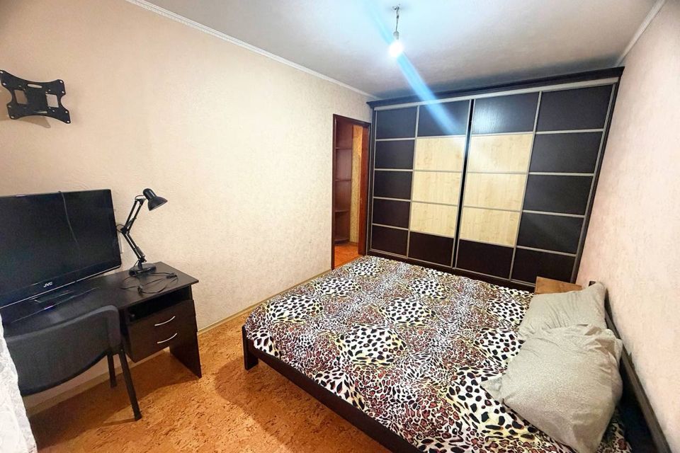 Сдаётся 2-комнатная квартира, 56 м²