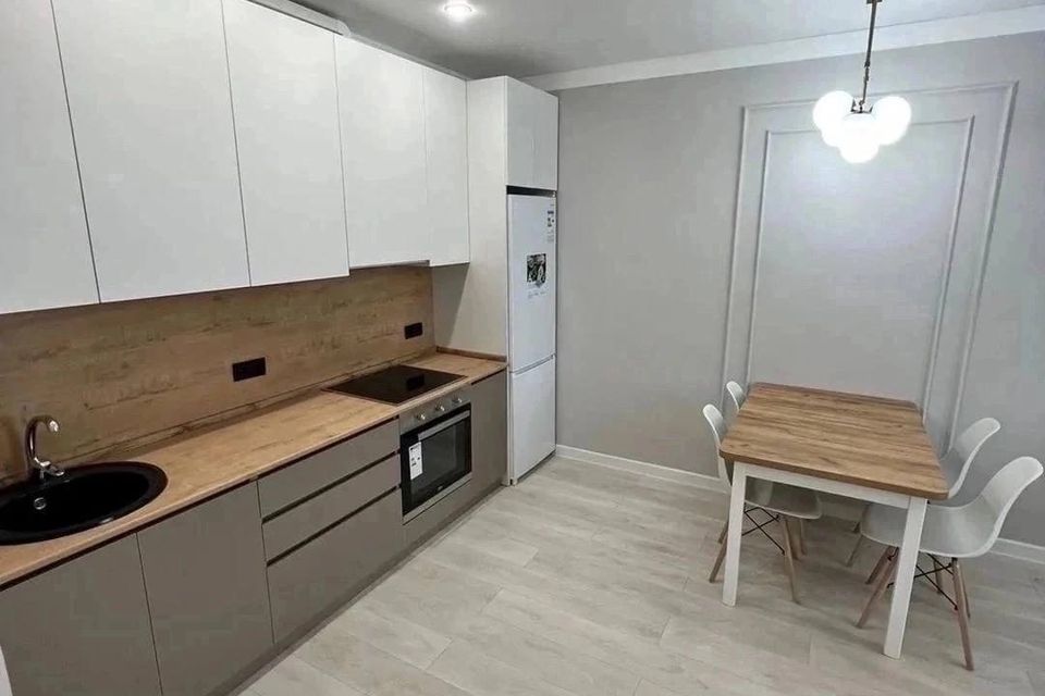 Сдаётся 1-комнатная квартира, 38 м²