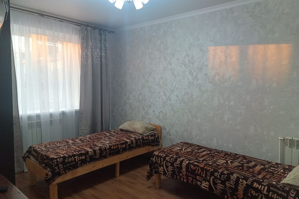 Сдаётся 1-комнатная квартира, 35 м²