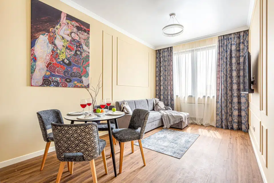 Сдаётся 1-комнатная квартира, 51 м²