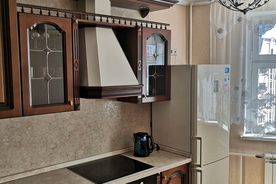 Сдаётся 2-комнатная квартира, 56 м²