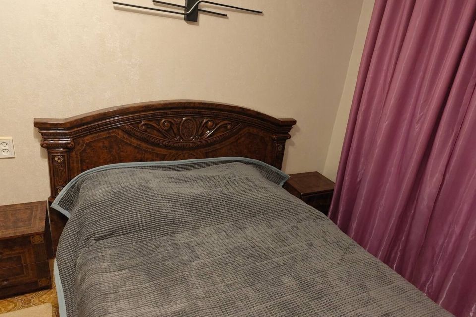 Сдаётся 2-комнатная квартира, 65.8 м²
