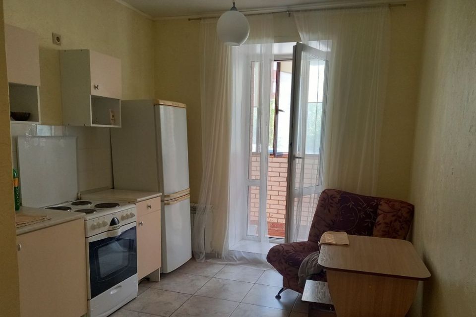 Сдаётся 1-комнатная квартира, 40 м²