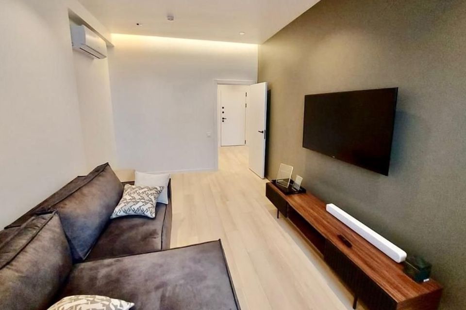 Сдаётся 2-комнатная квартира, 56 м²