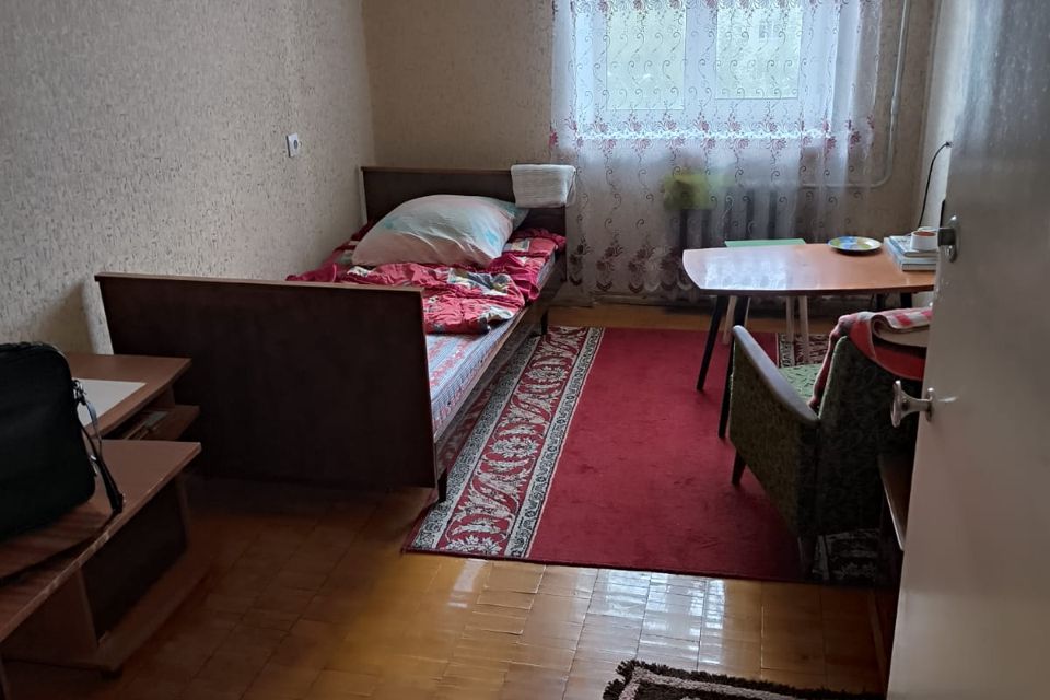 Сдаётся комната в 3-комн. квартире, 10 м²