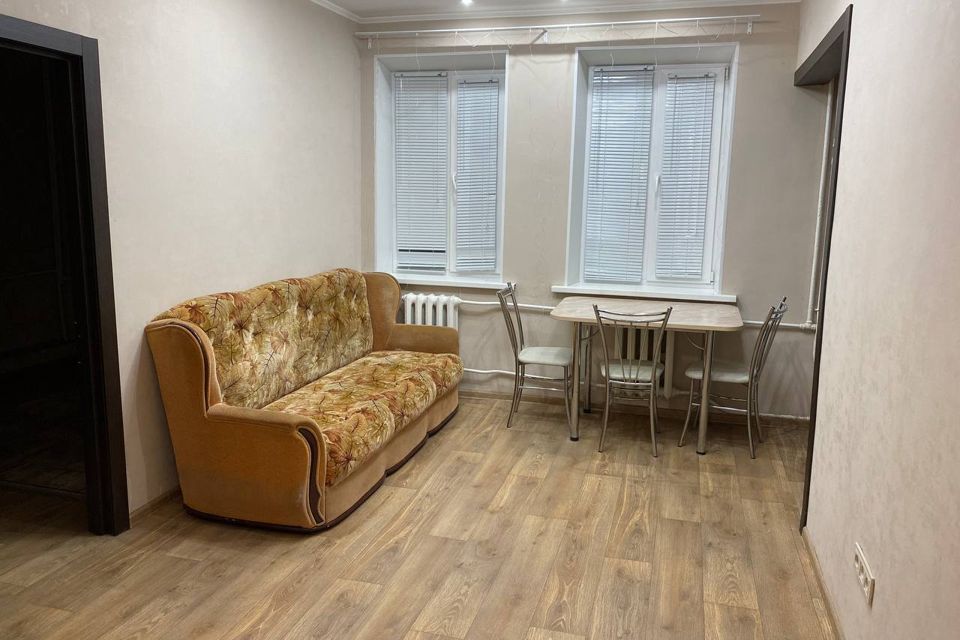 Сдаётся 2-комнатная квартира, 40 м²