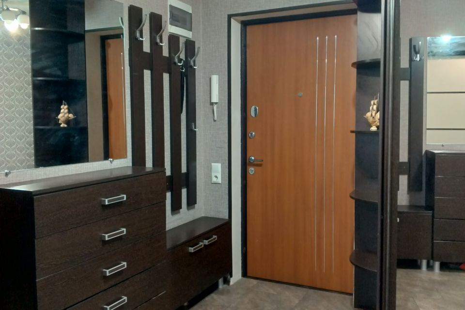 Сдаётся 2-комнатная квартира, 53 м²