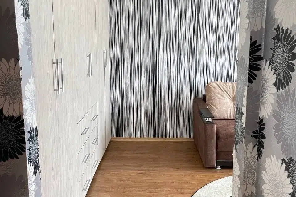 Сдаётся 2-комнатная квартира, 80 м²