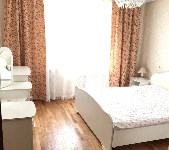 Сдаётся 2-комнатная квартира, 56 м²
