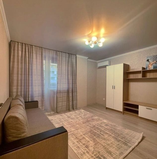 Сдаётся 1-комнатная квартира, 40 м²