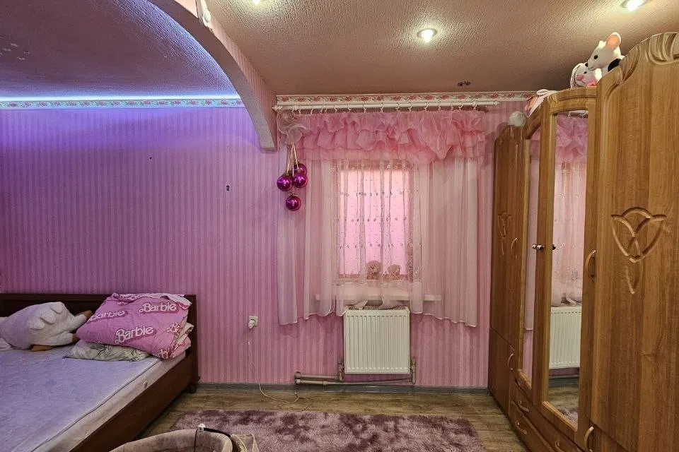 Сдаётся 1-этажный дом, 90 м²