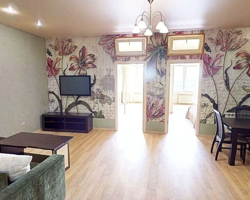 Сдаётся 2-комнатная квартира, 100 м²