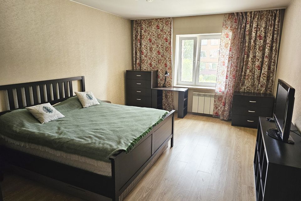 Сдаётся 3-комнатная квартира, 100 м²