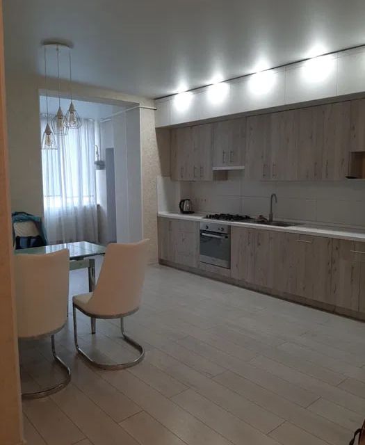 Сдаётся 2-комнатная квартира, 78 м²