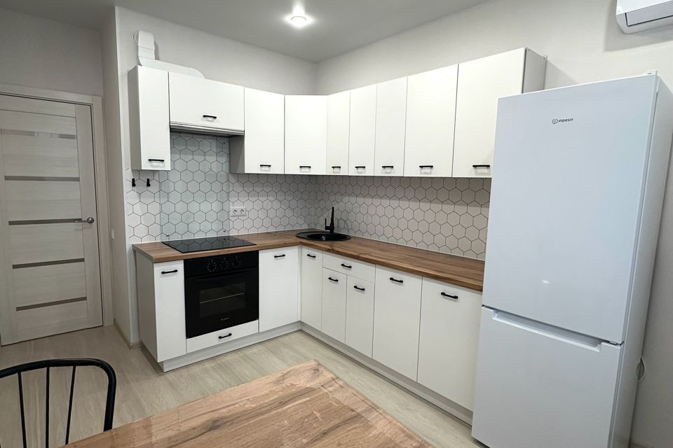 Сдаётся 2-комнатная квартира, 52 м²