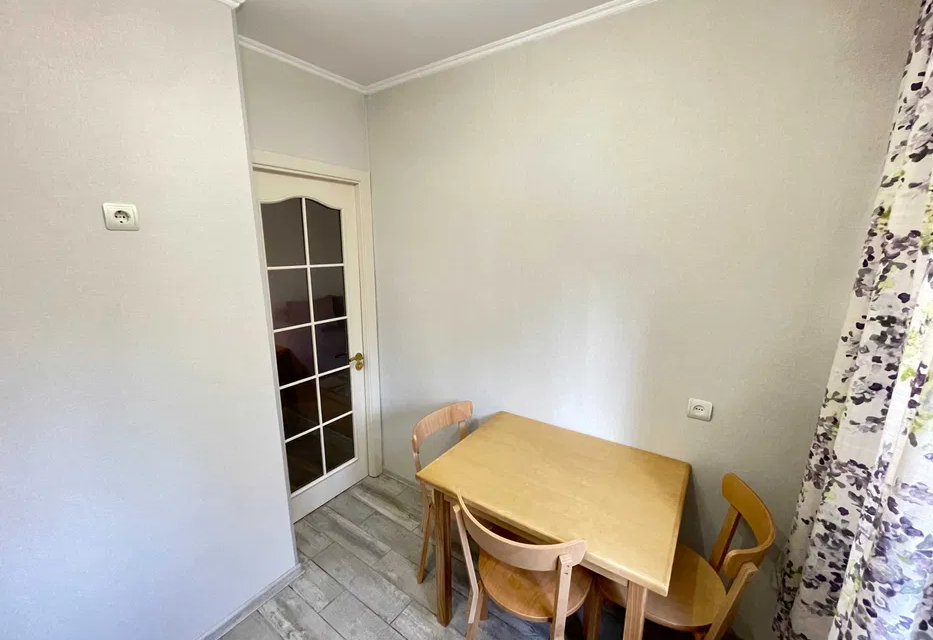 Сдаётся 2-комнатная квартира, 57 м²