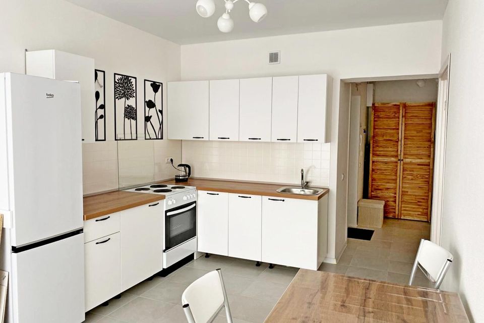 Сдаётся 1-комнатная квартира, 42 м²