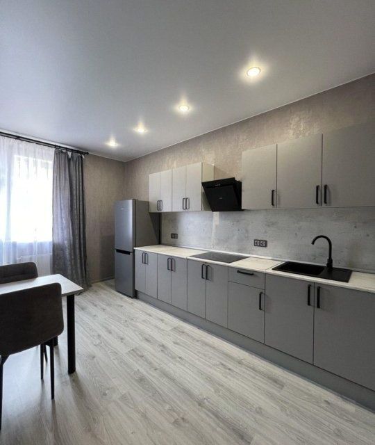 Сдаётся 2-комнатная квартира, 56 м²