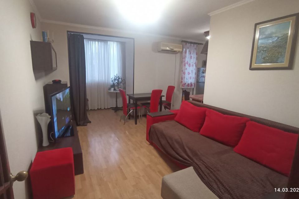 Сдаётся 2-комнатная квартира, 42 м²
