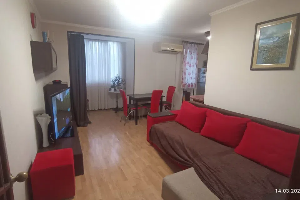 Сдаётся 2-комнатная квартира, 42 м²