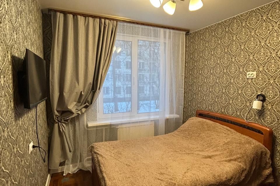 Сдаётся 3-комнатная квартира, 41.8 м²