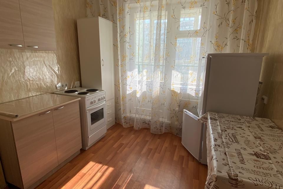 Сдаётся 1-комнатная квартира, 40 м²