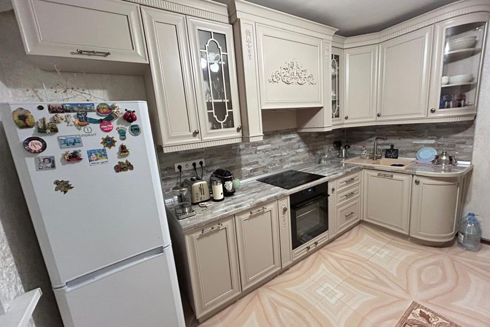 Сдаётся 2-комнатная квартира, 70 м²