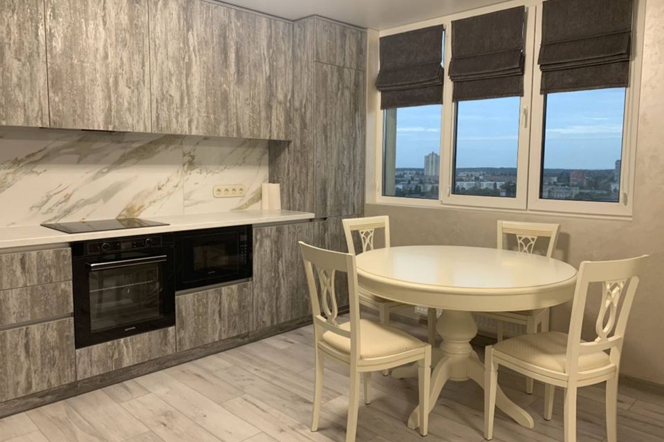 Сдаётся 2-комнатная квартира, 65 м²