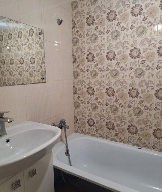 Сдаётся 2-комнатная квартира, 57 м²
