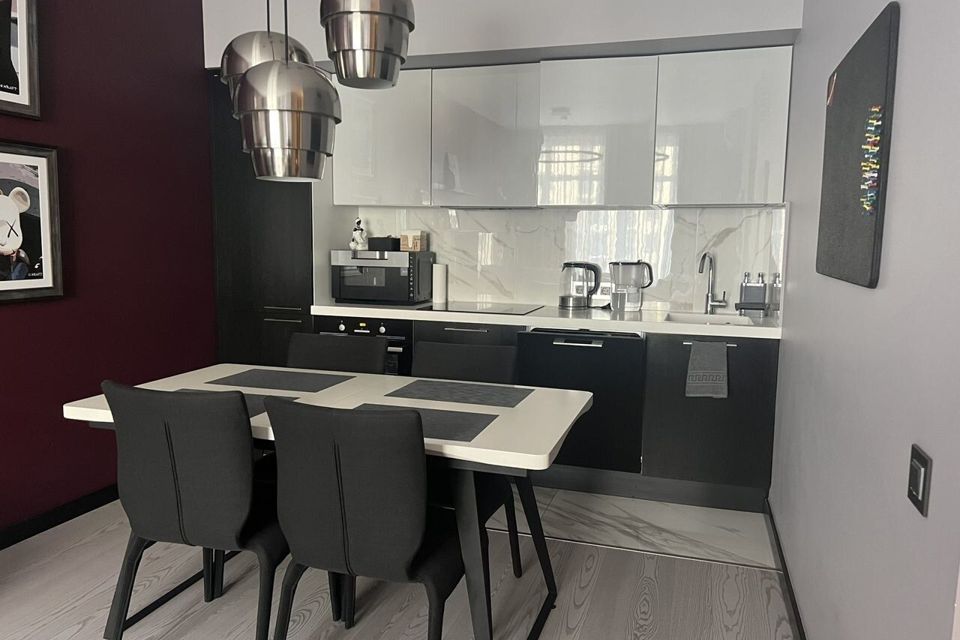 Сдаётся 1-комнатная квартира, 42 м²