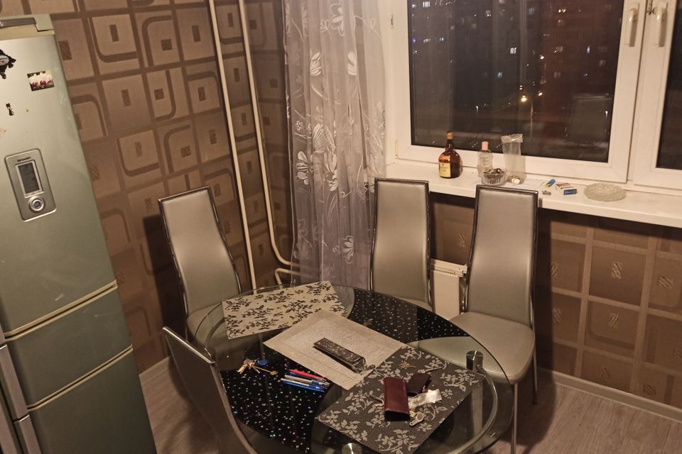 Сдаётся 2-комнатная квартира, 58 м²