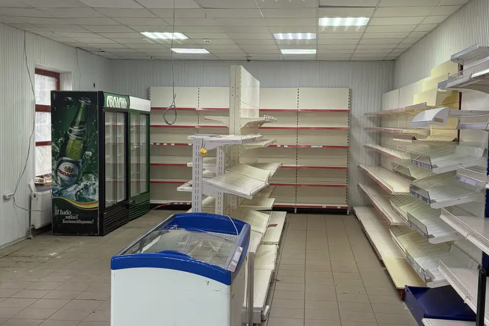 Сдаётся торговое помещение, 192 м²