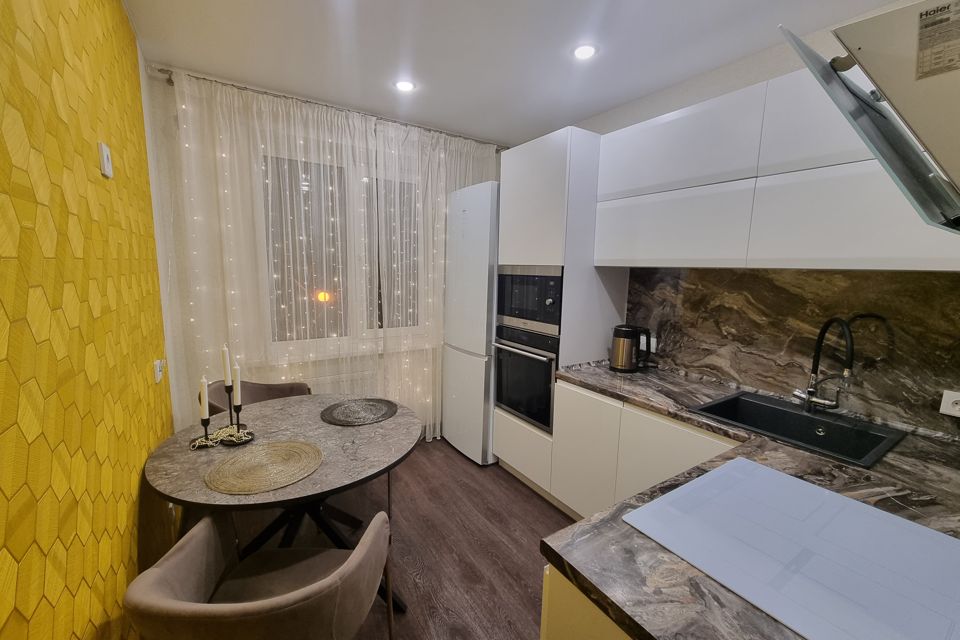 Сдаётся 3-комнатная квартира, 65 м²