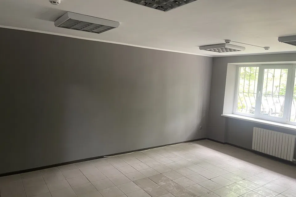 Сдаётся торговое помещение, 95.4 м²