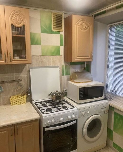 Сдаётся 3-комнатная квартира, 65 м²