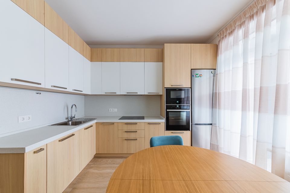 Сдаётся 2-комнатная квартира, 64.1 м²