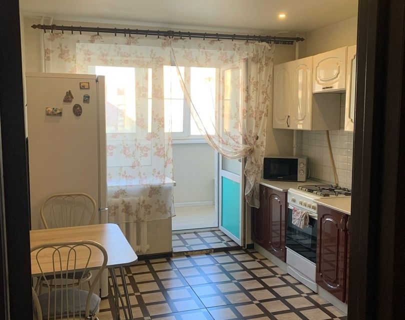 Сдаётся 1-комнатная квартира, 42 м²