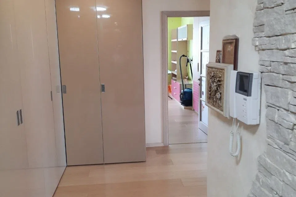 Сдаётся 3-комнатная квартира, 106 м²