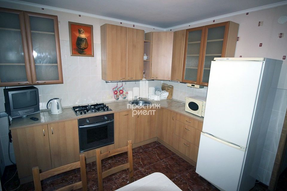 Сдаётся 2-комнатная квартира, 65 м²
