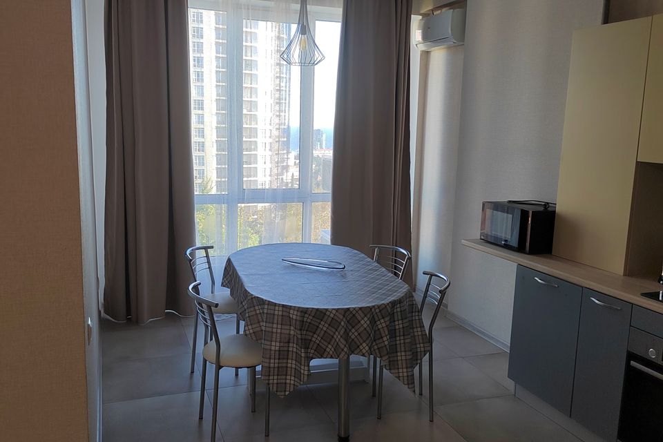 Сдаётся 2-комнатная квартира, 55 м²