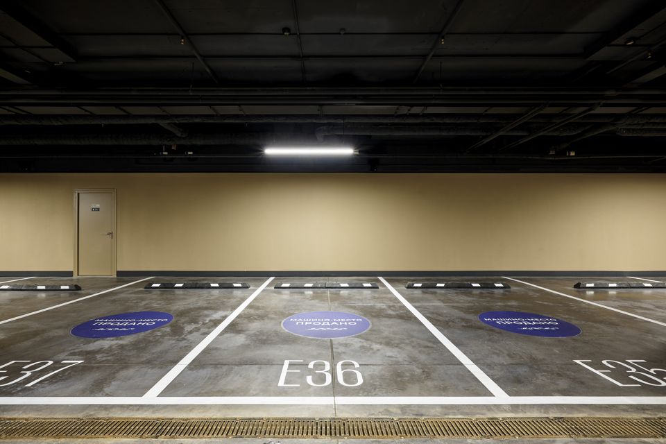 Сдаётся машиноместо, 14 м²