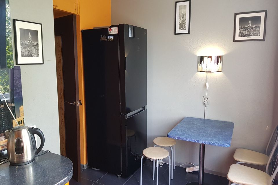 Сдаётся 2-комнатная квартира, 51 м²