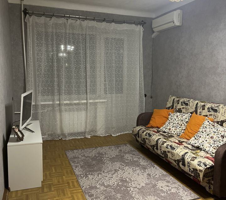 Сдаётся 2-комнатная квартира, 42 м²