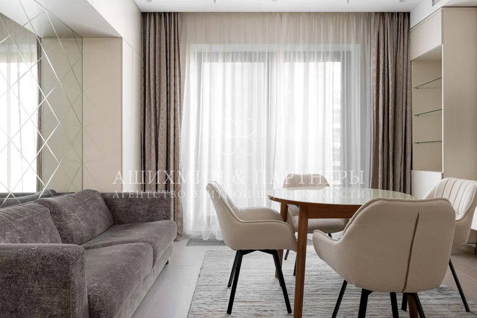 Сдаётся 2-комнатная квартира, 59.8 м²
