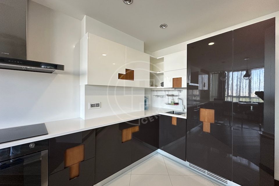 Сдаётся 2-комнатная квартира, 100 м²