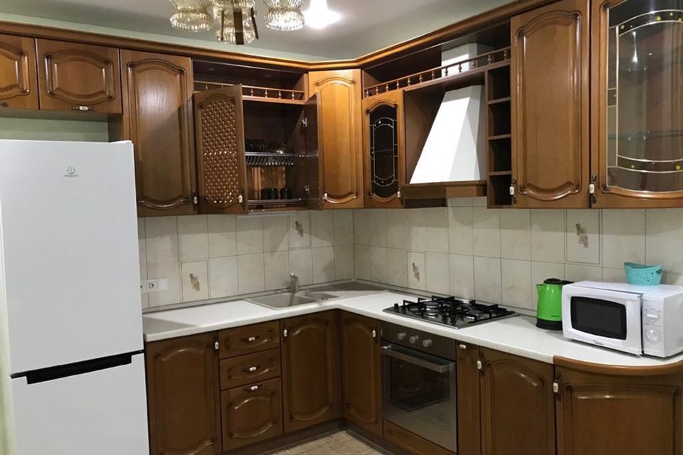 Сдаётся 1-комнатная квартира, 60 м²
