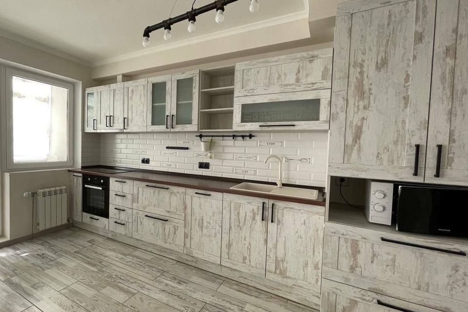 Сдаётся 1-комнатная квартира, 42 м²