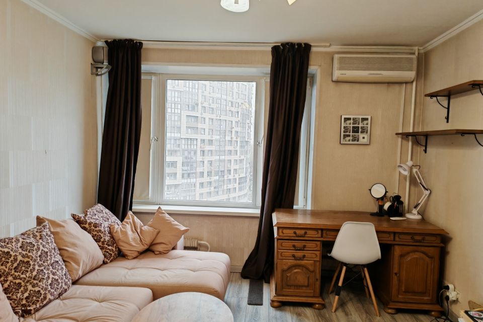 Сдаётся 1-комнатная квартира, 38 м²