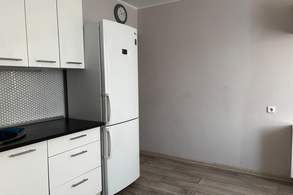 Сдаётся 1-комнатная квартира, 38 м²