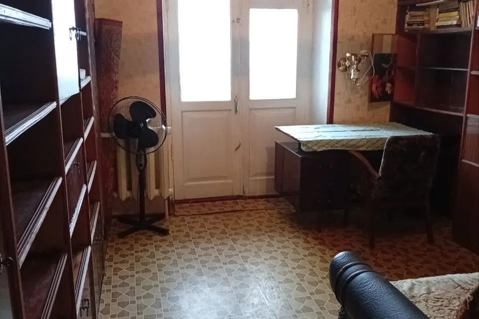 Сдаётся 4-комнатная квартира, 86 м²